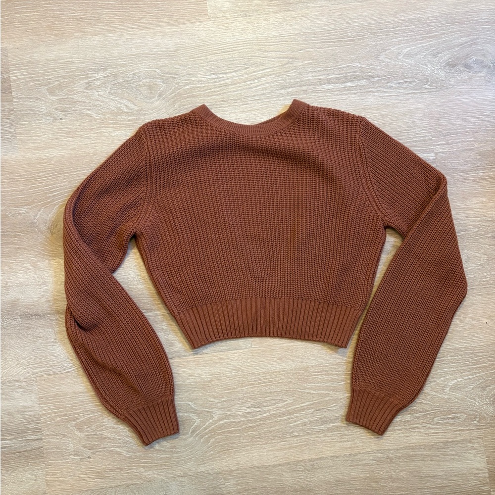 Lulu's Keyhole Back Sweater Sz M